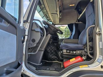 Volvo FM 340 6x2 / HIAB 22 tm CRANE / KRAN / GRUA